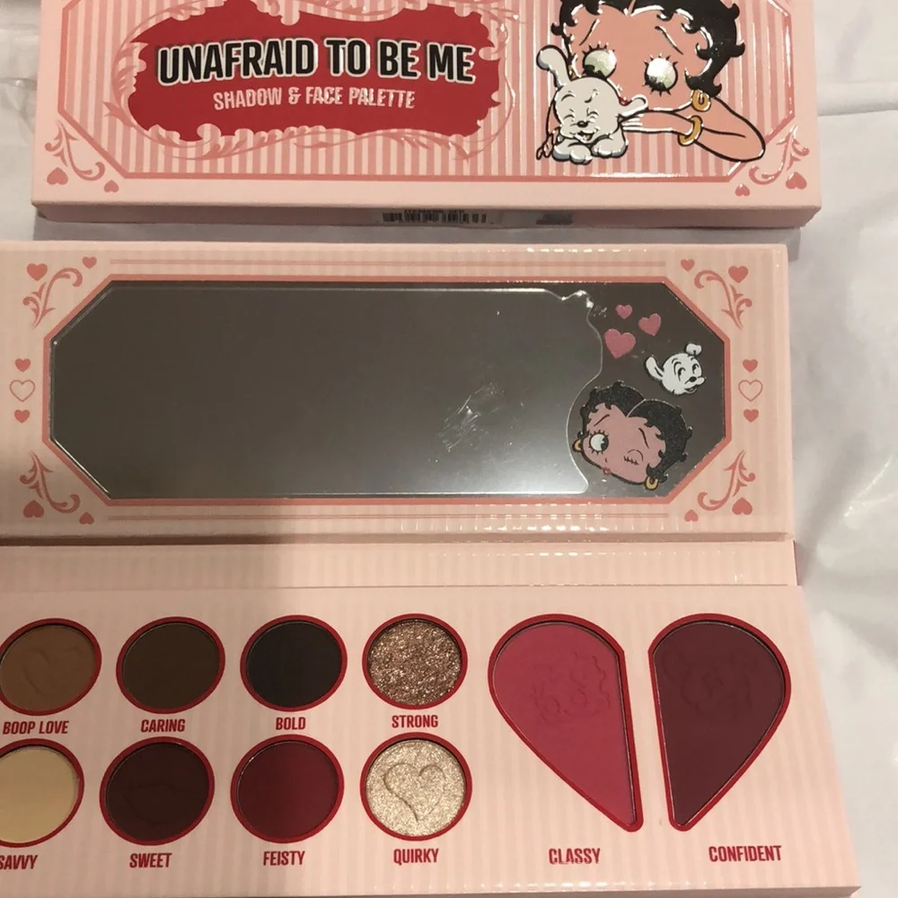 Betty Boop unafraid to‎ be me 10 shases eyeshadow and face mirrored palette new